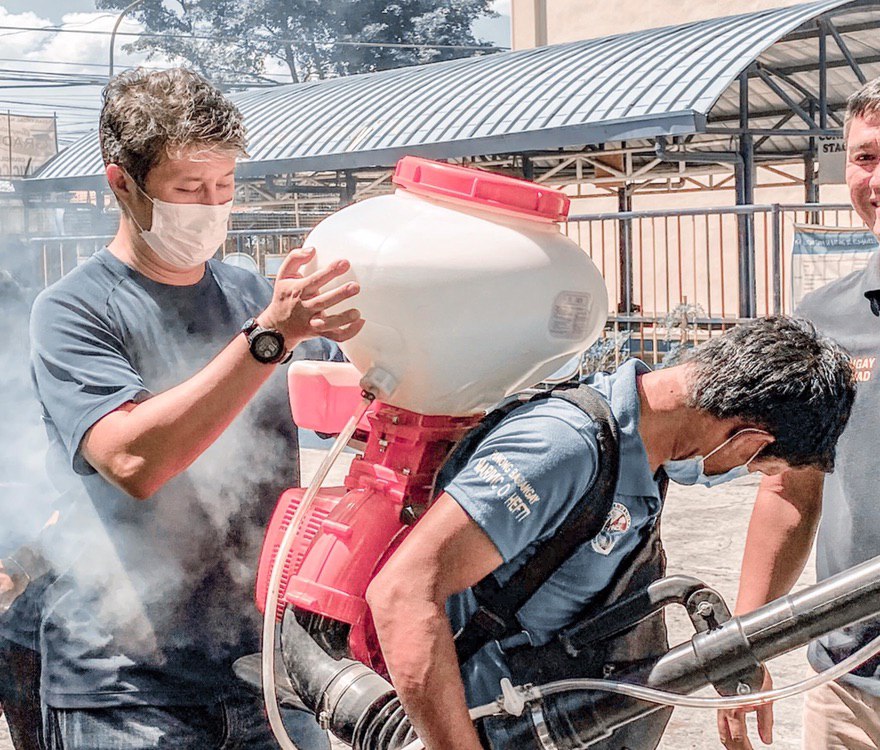 Rep Belmonte leads volunteers in disinfection drive usingsprayer containing solution of 4 tablespoons of bleach in 1 gallon of water.jpeg